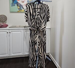 NWOT Zebra Print top and bottom
